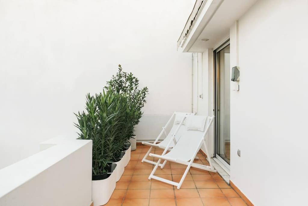 Acropolis Veranda